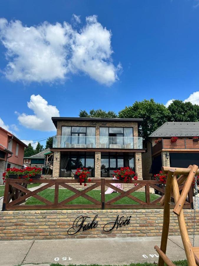 Apartmani Tiske Noci Becej Экстерьер фото