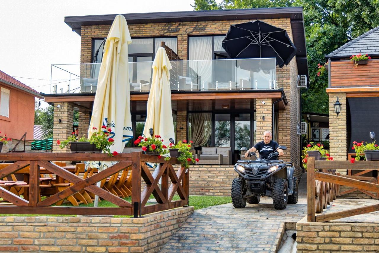 Apartmani Tiske Noci Becej Экстерьер фото