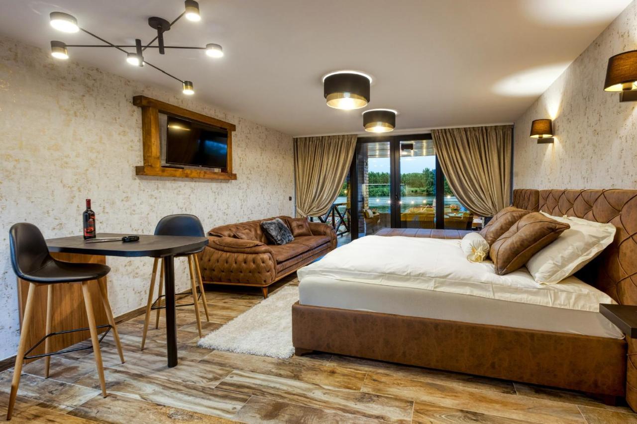 Apartmani Tiske Noci Becej Экстерьер фото