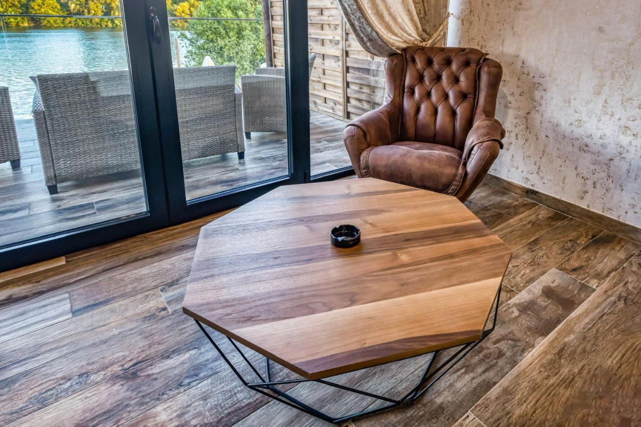 Apartmani Tiske Noci Becej Экстерьер фото